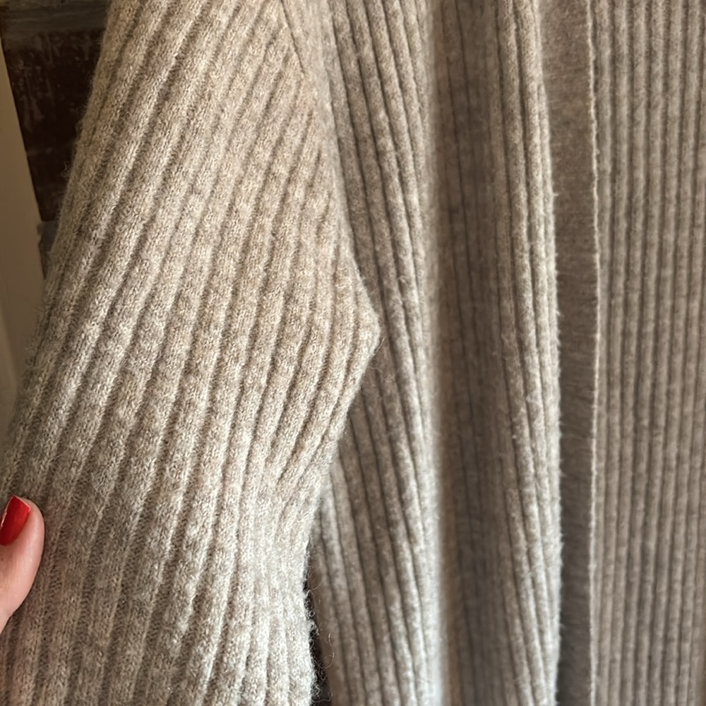 SOLD // Duster Cardigan - Picture 2 of 3